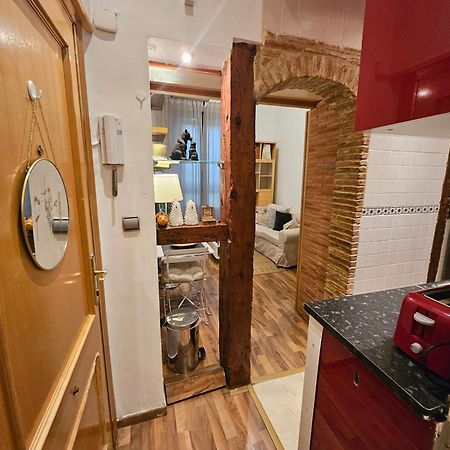 Pequeno Apartamento En El Centro De Мадрид Экстерьер фото