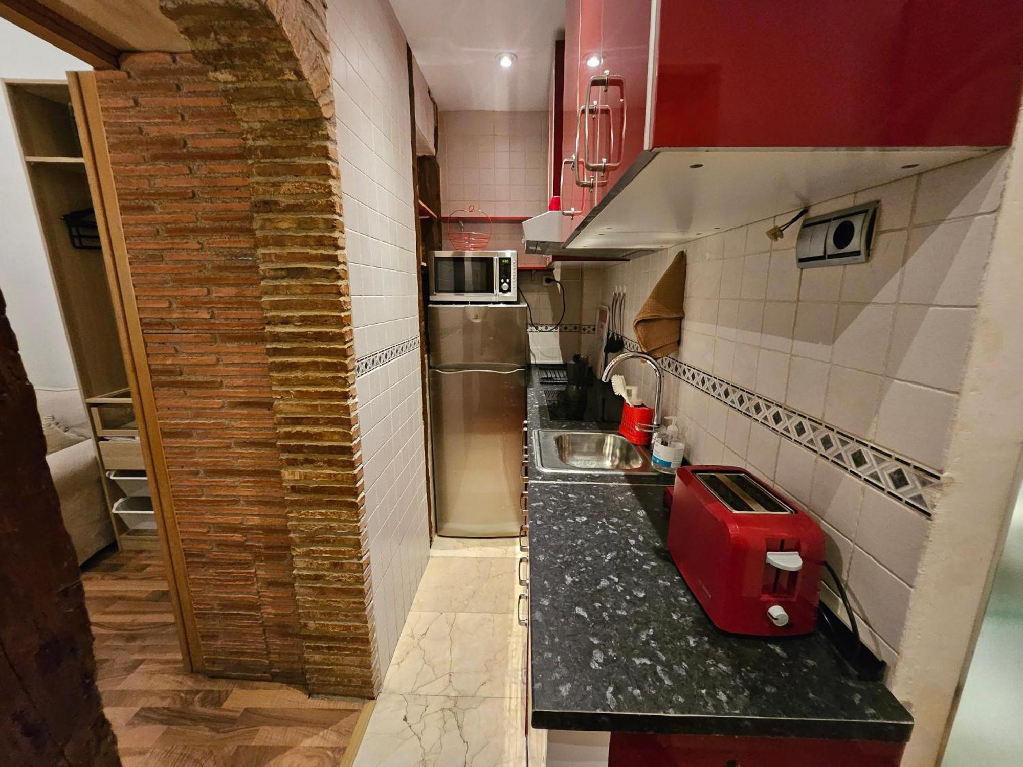 Pequeno Apartamento En El Centro De Мадрид Экстерьер фото