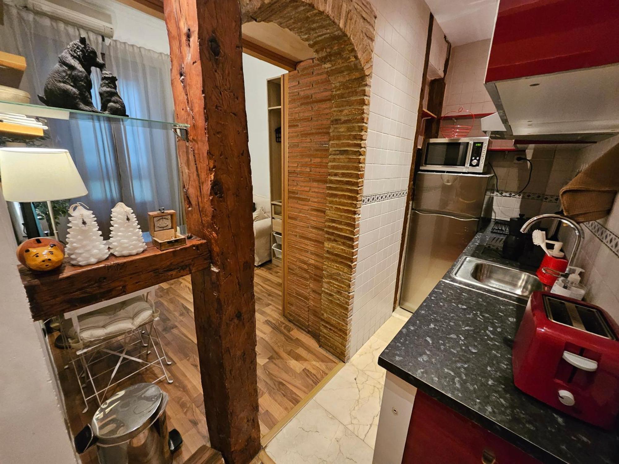 Pequeno Apartamento En El Centro De Мадрид Экстерьер фото