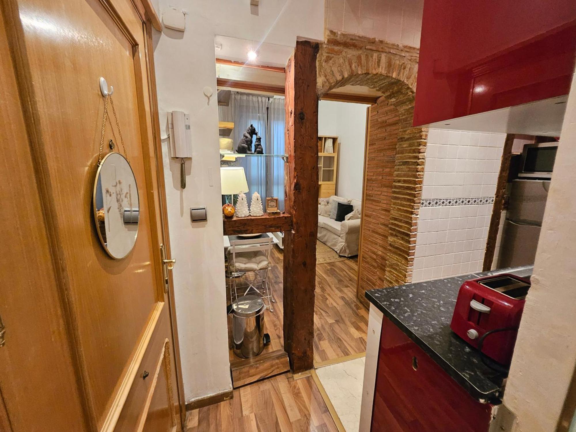 Pequeno Apartamento En El Centro De Мадрид Экстерьер фото