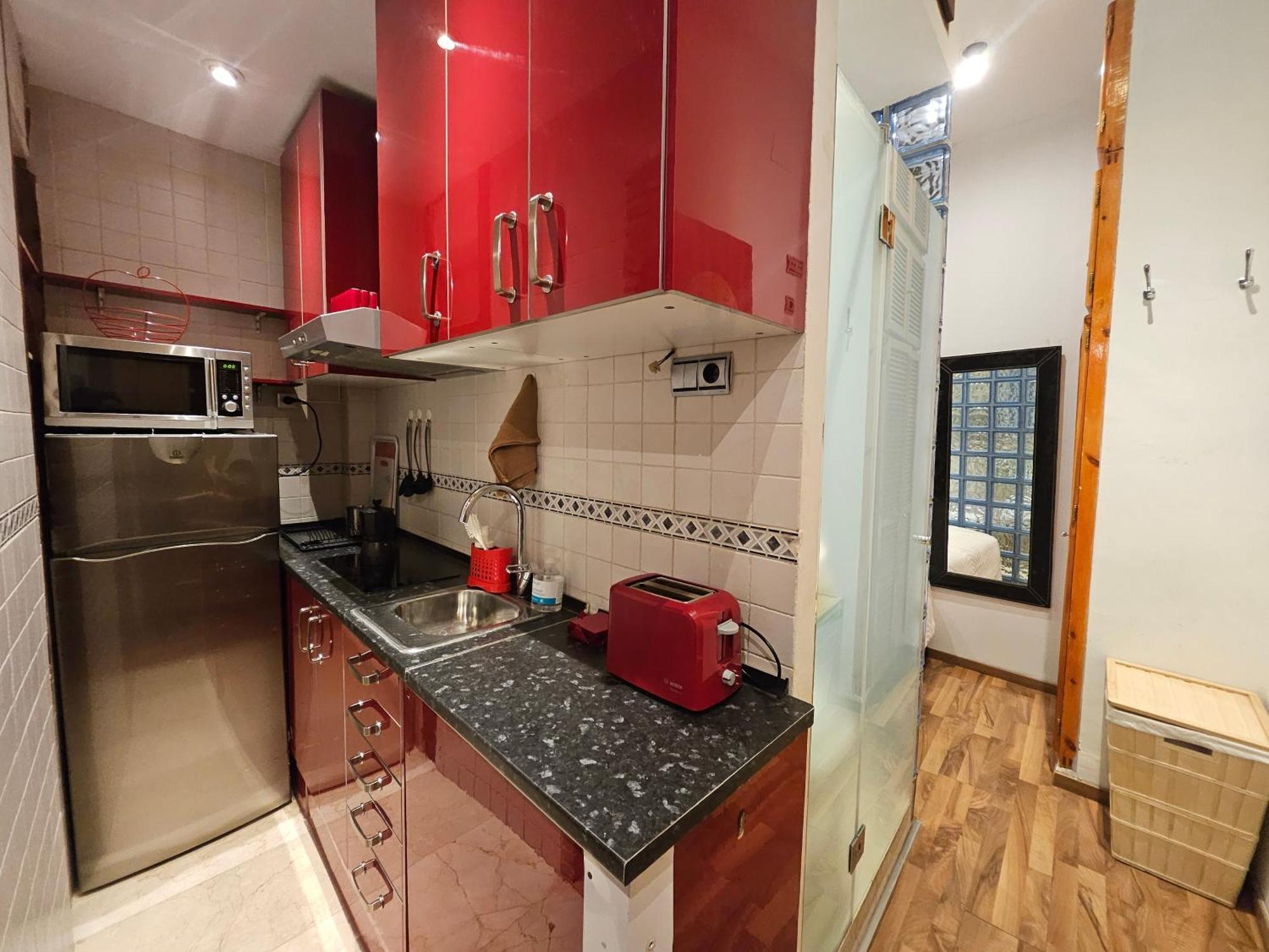Pequeno Apartamento En El Centro De Мадрид Экстерьер фото