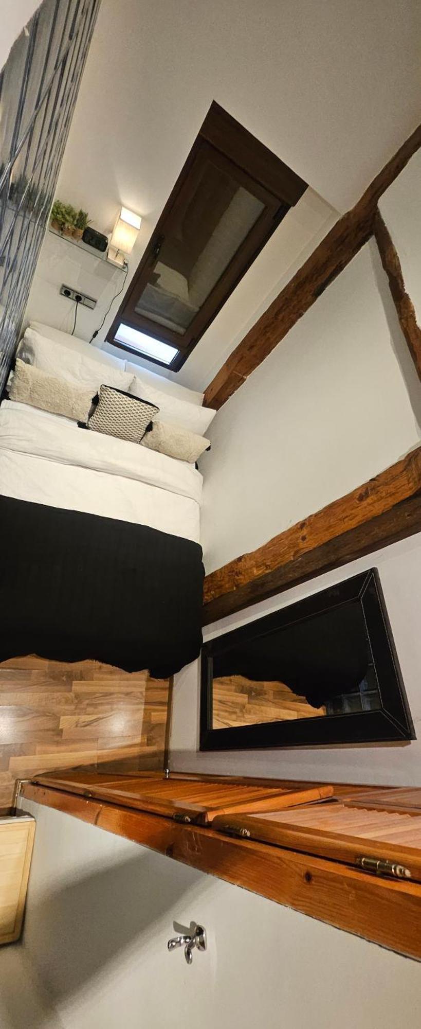 Pequeno Apartamento En El Centro De Мадрид Номер фото