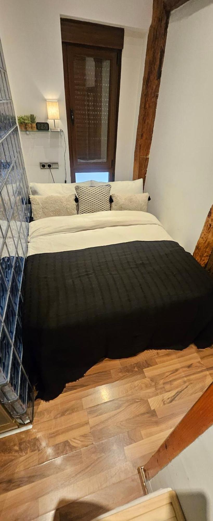 Pequeno Apartamento En El Centro De Мадрид Номер фото